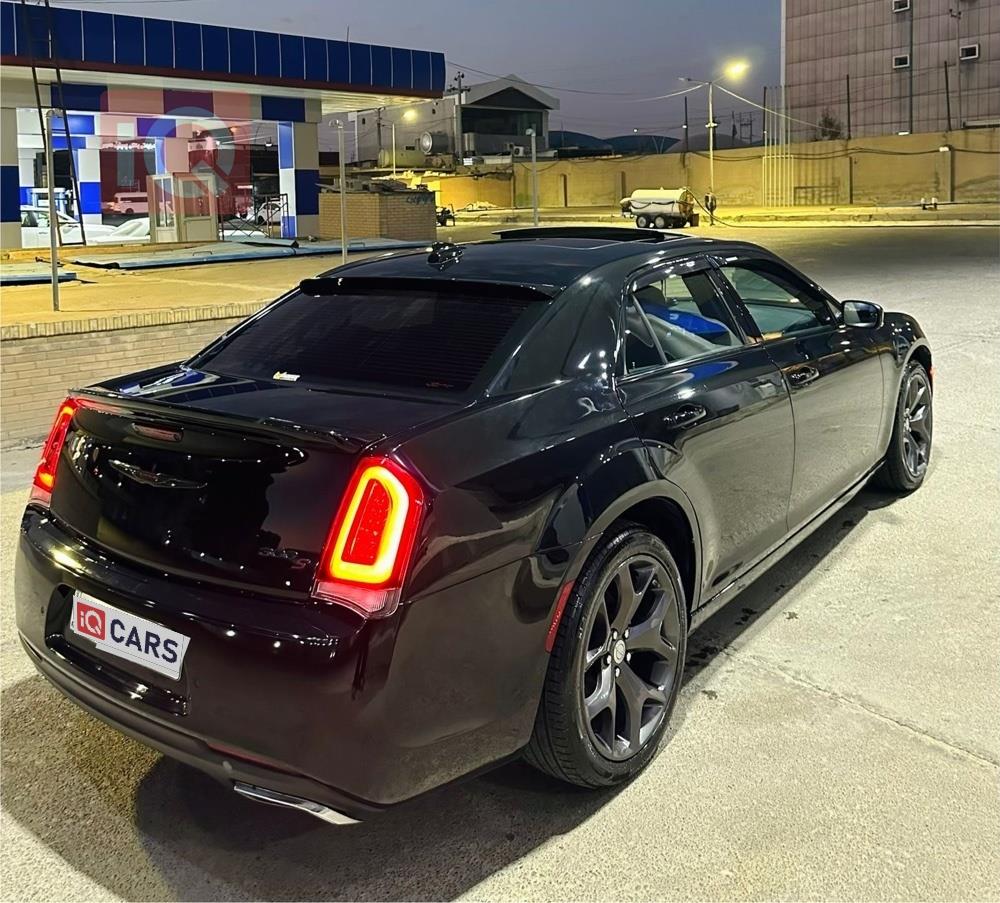 كرايسلر 300